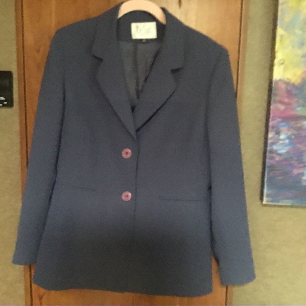 NWOT. Le Suit Brand Women’s Size 10P Dove Gray Jacket